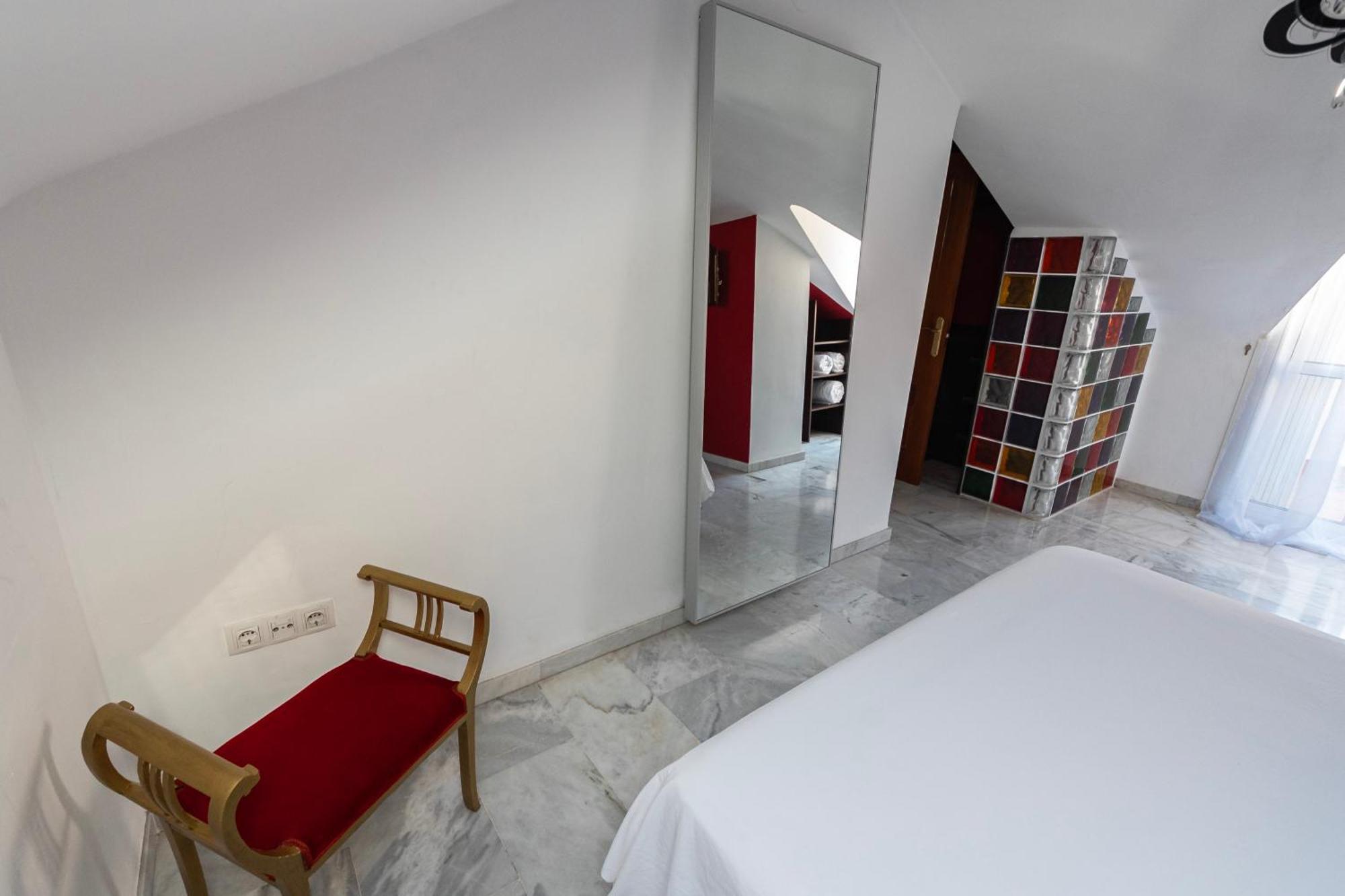 La Buhardilla De Olivia Apartment Malaga Exterior photo